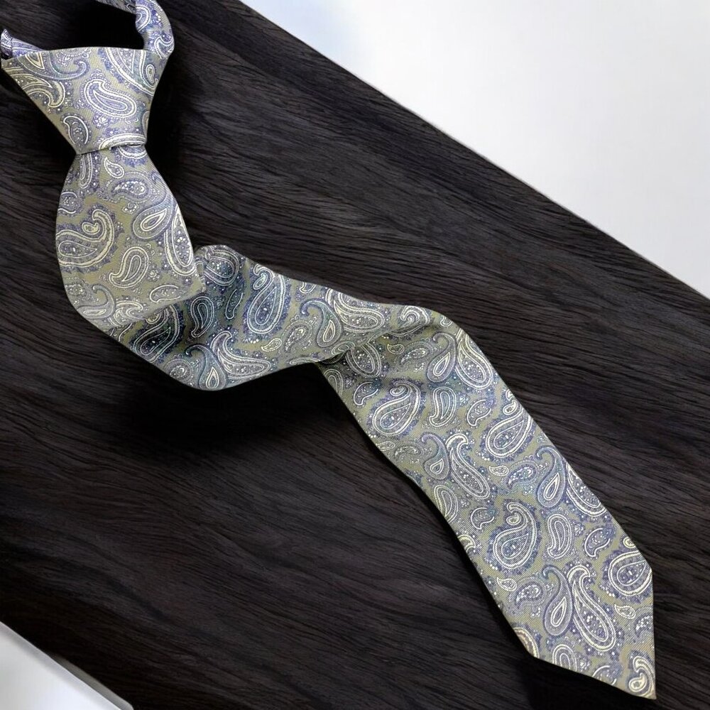 Vintage John Comfort Gray Blue Silk Paisley Necktie‎ Made in London England